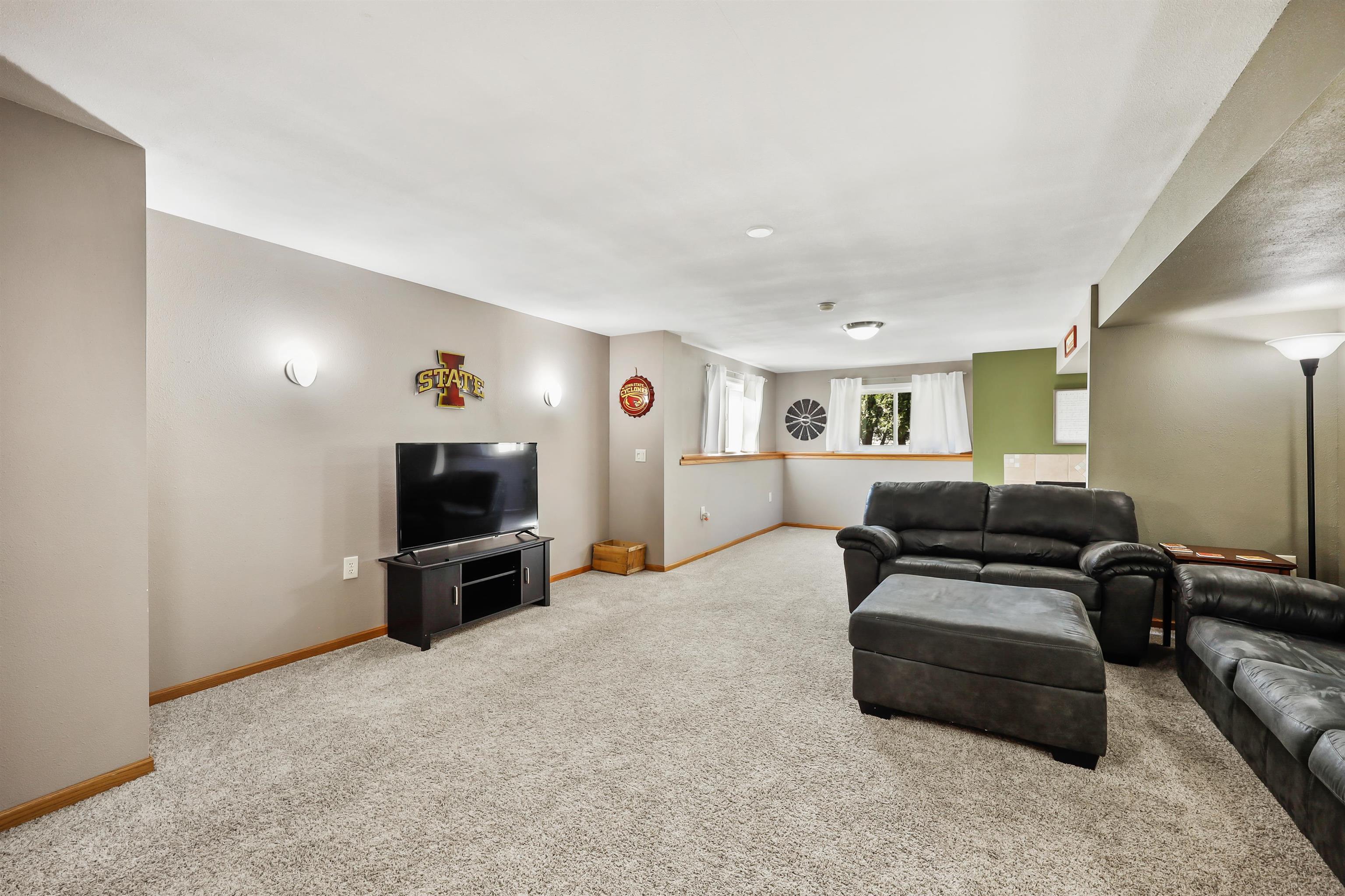 4398 Van Winkle Way DeForest, WI 53532 - Photo 22 of 34