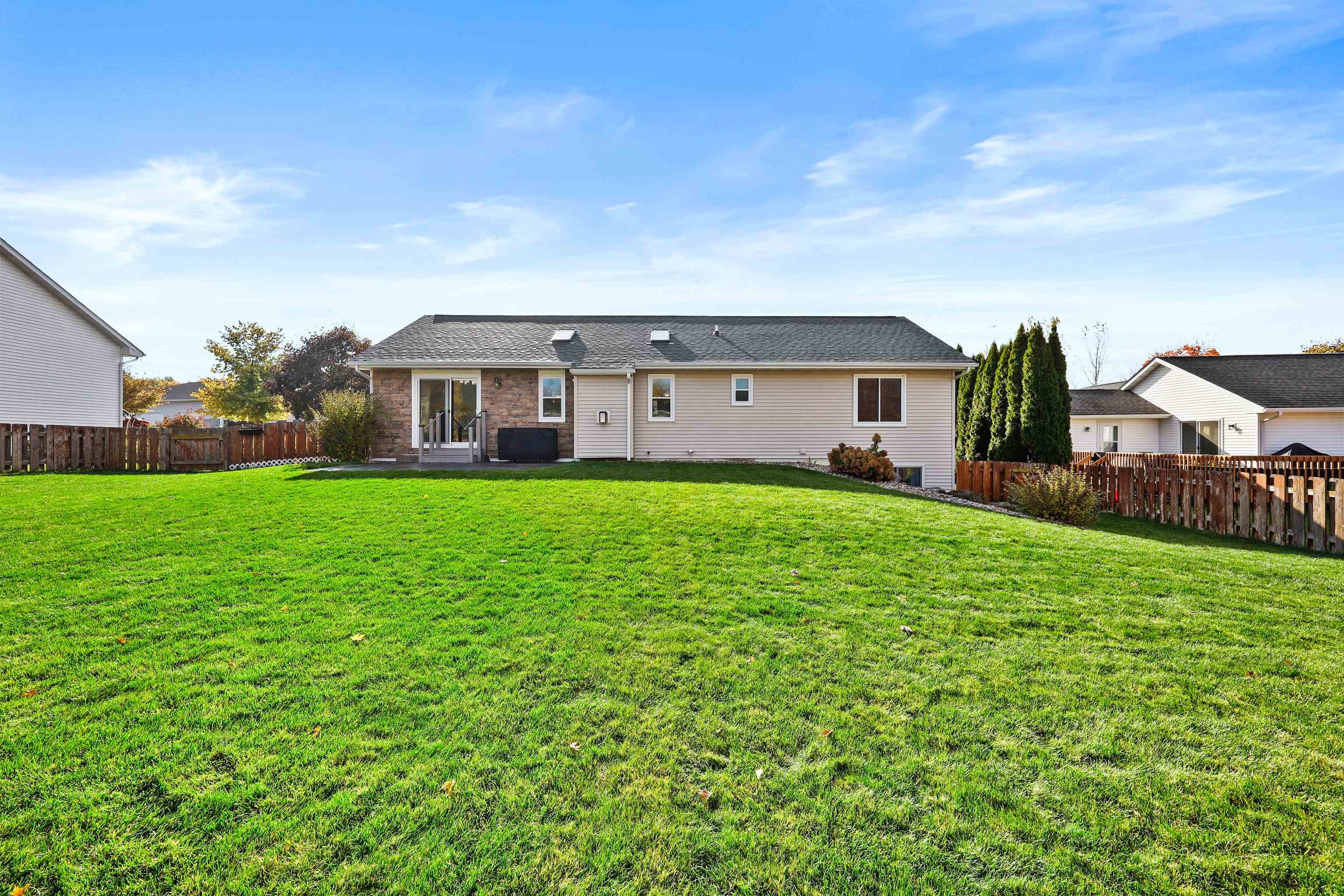 4398 Van Winkle Way DeForest, WI 53532 - Photo 28 of 34