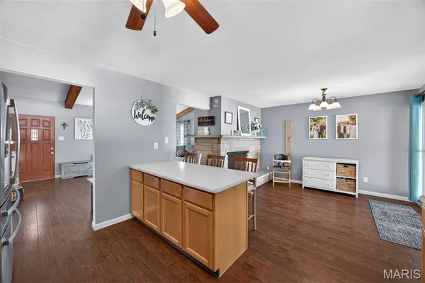 $250,000 | 1914 Zschokke Street, Highland, IL 62249