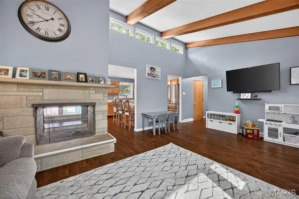 $250,000 | 1914 Zschokke Street, Highland, IL 62249