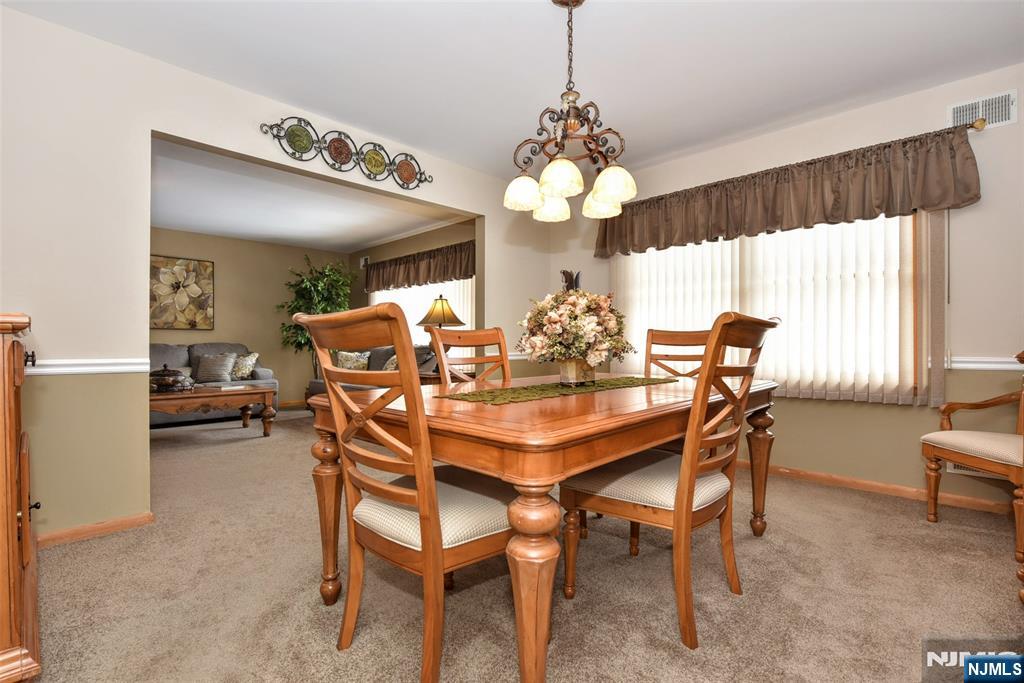 31 Smith Street Waldwick, NJ 07463 - Photo 17 of 42