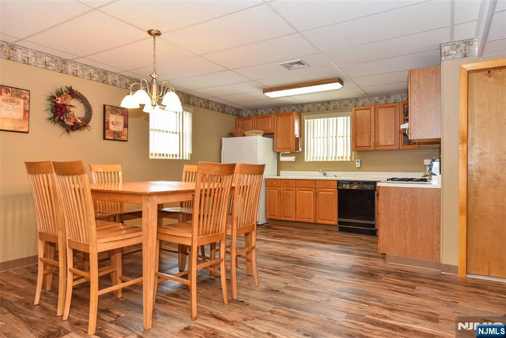 31 Smith Street Waldwick, NJ 07463 - Photo 29 of 42