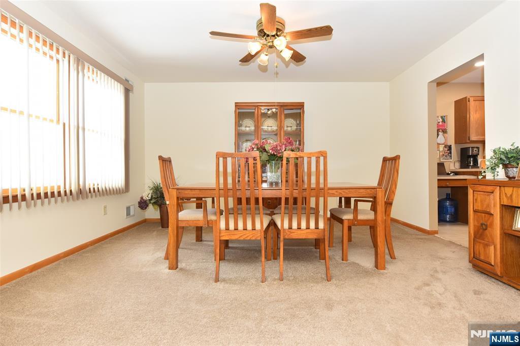 31 Smith Street Waldwick, NJ 07463 - Photo 5 of 42