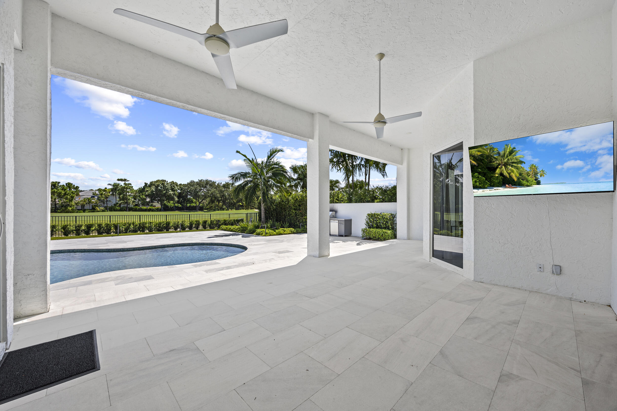 118 North Village Way Jupiter, FL 33458 - Photo 19 of 27 Patio
