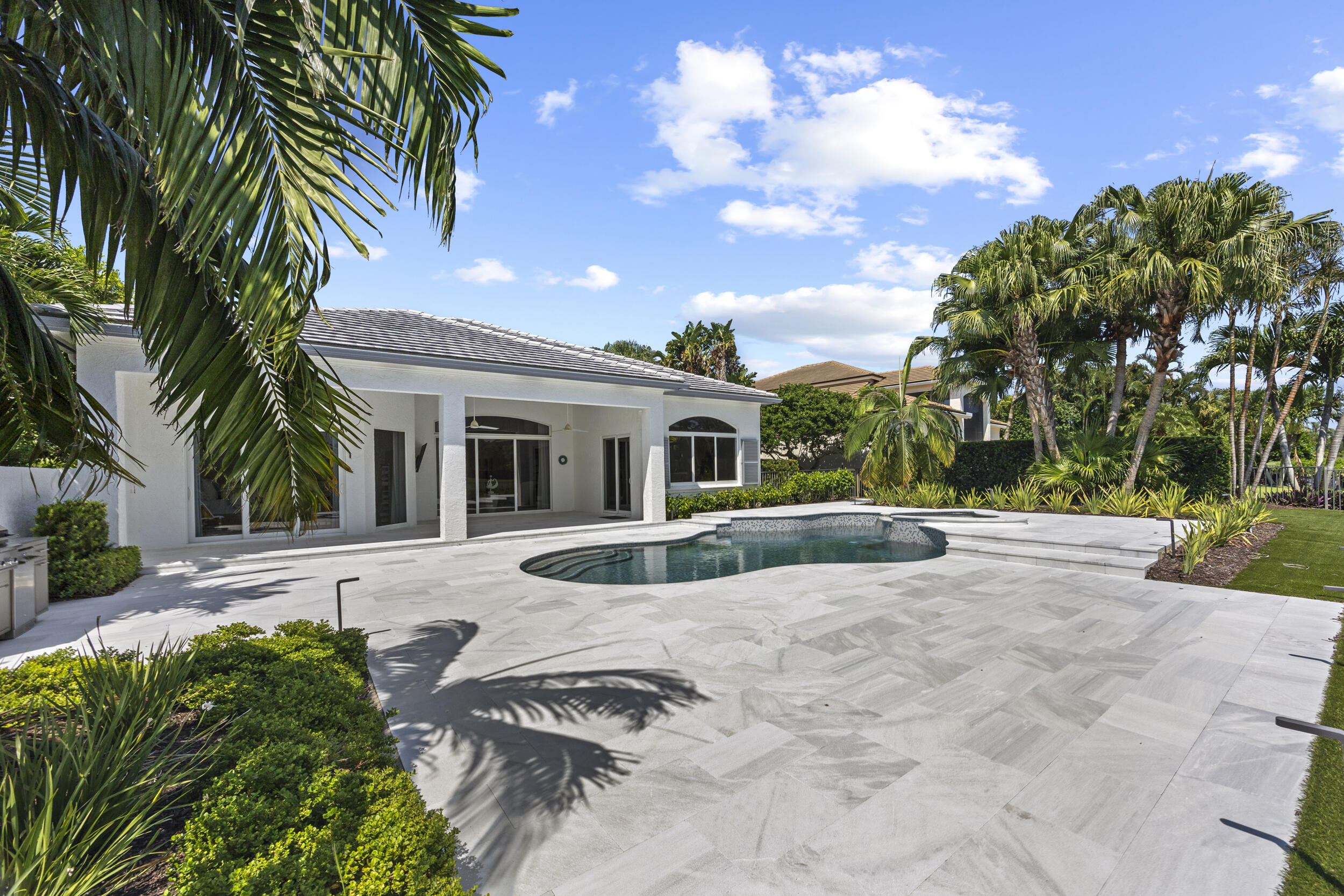 118 North Village Way Jupiter, FL 33458 - Photo 23 of 27 Pool
