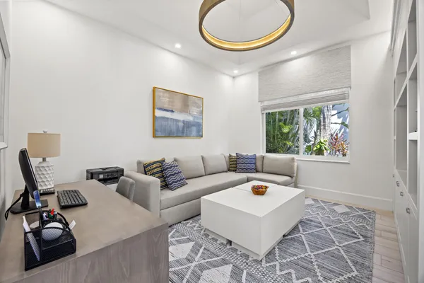 $3,750,000 | 118 North Village Way, Jupiter, FL 33458