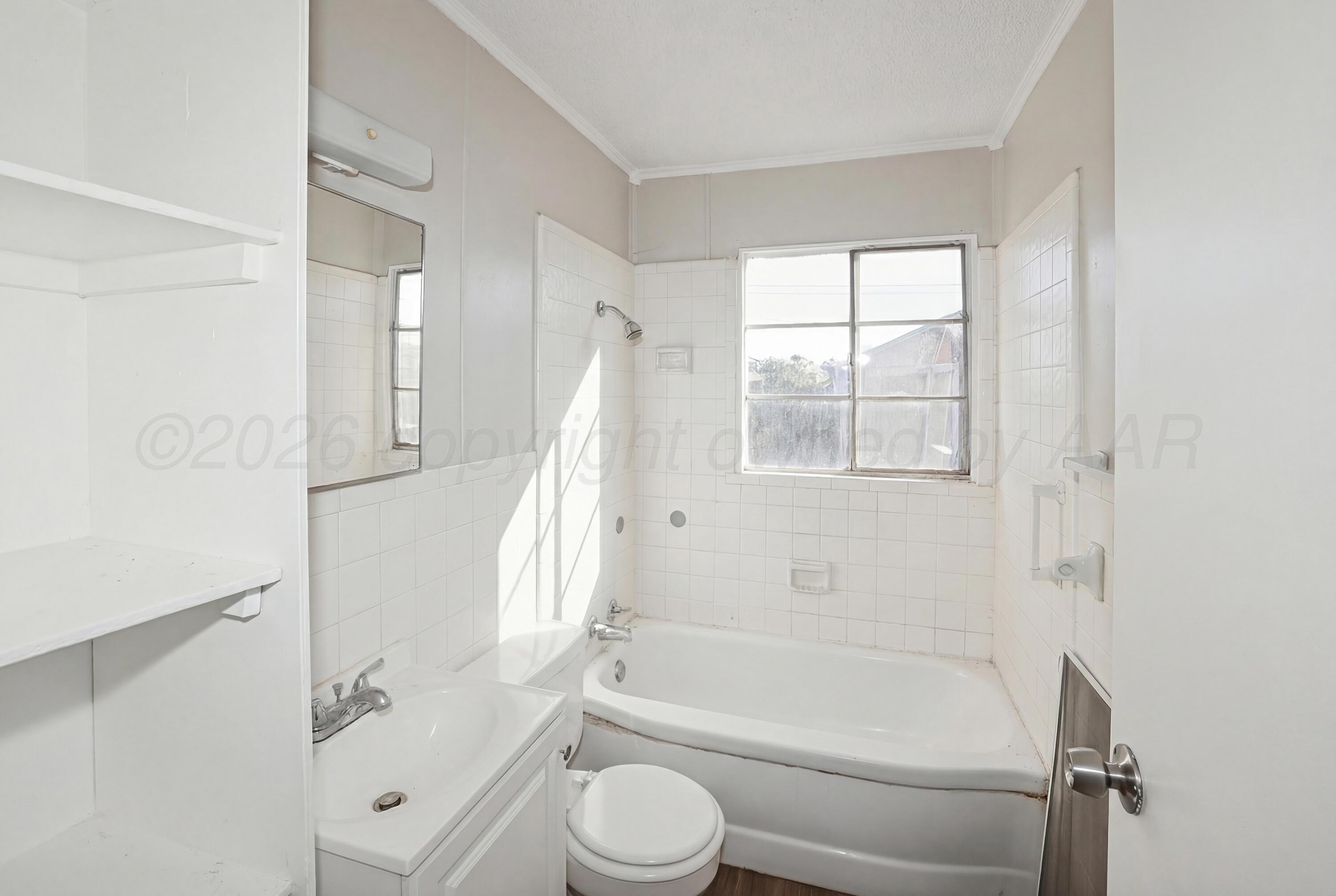 1429 Trigg Street Amarillo, TX 79104 - Photo 17 of 21 17-Bathroom