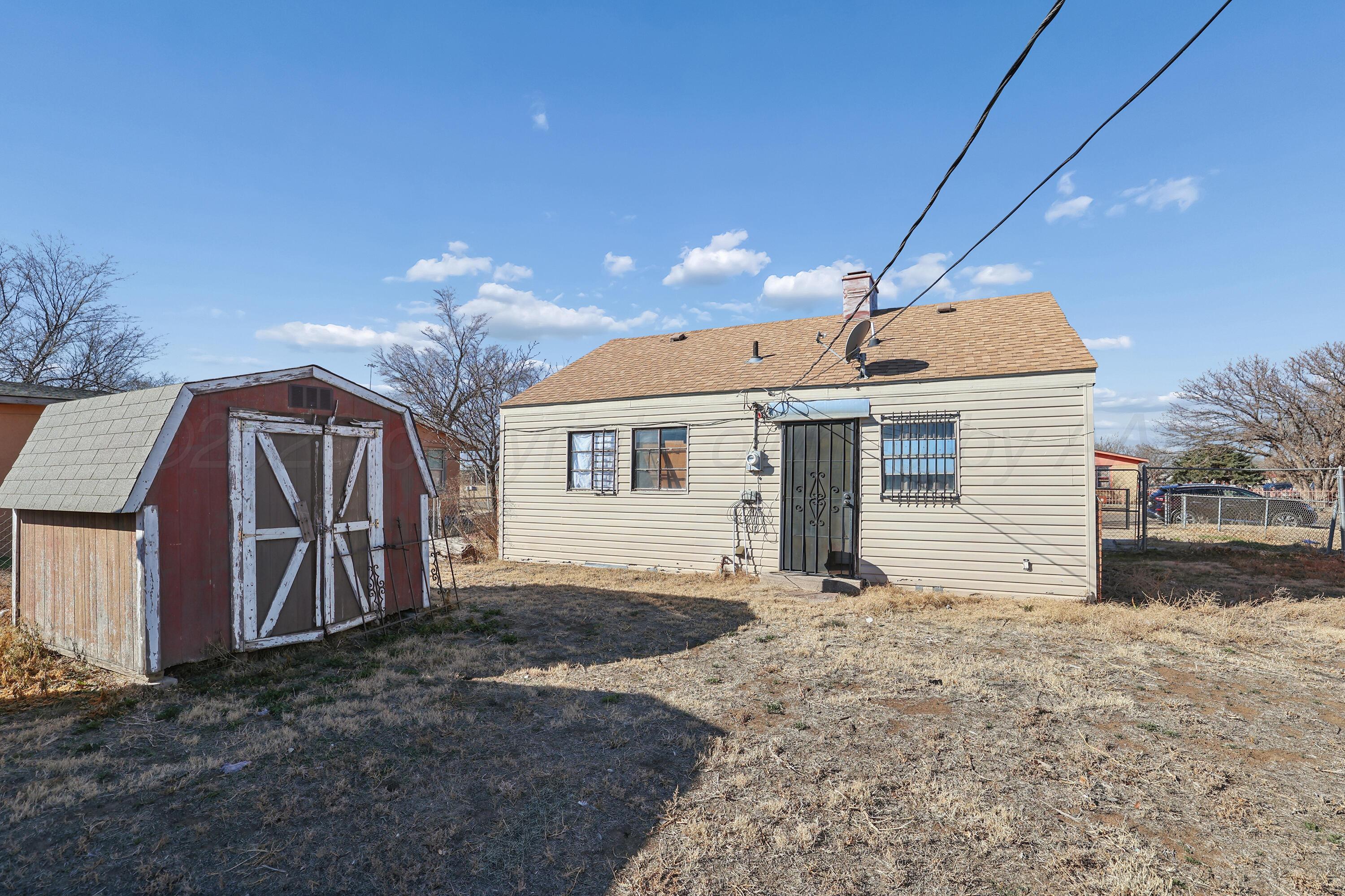 1429 Trigg Street Amarillo, TX 79104 - Photo 19 of 21 19-Backyard