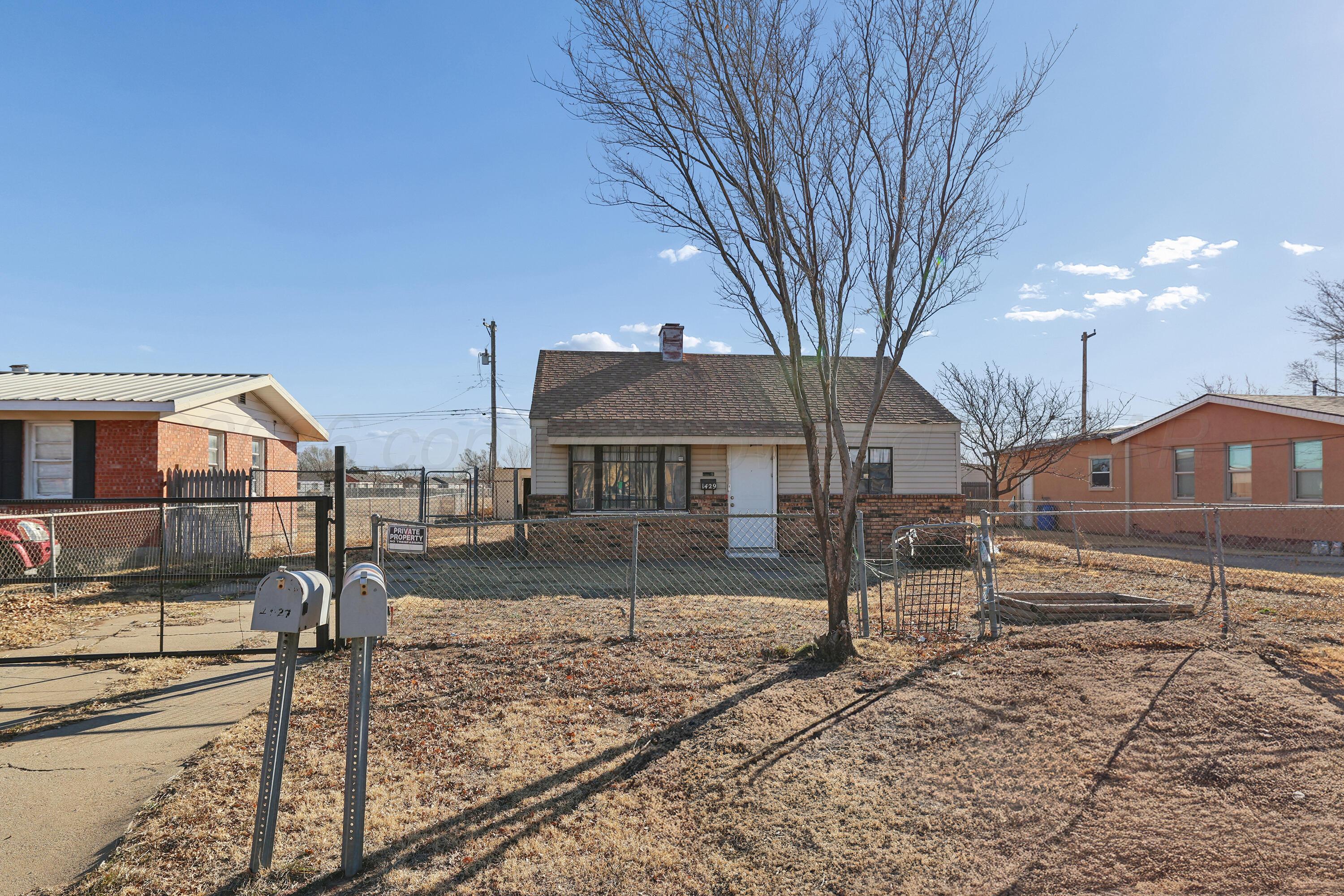 1429 Trigg Street Amarillo, TX 79104 - Photo 3 of 21 3-Front