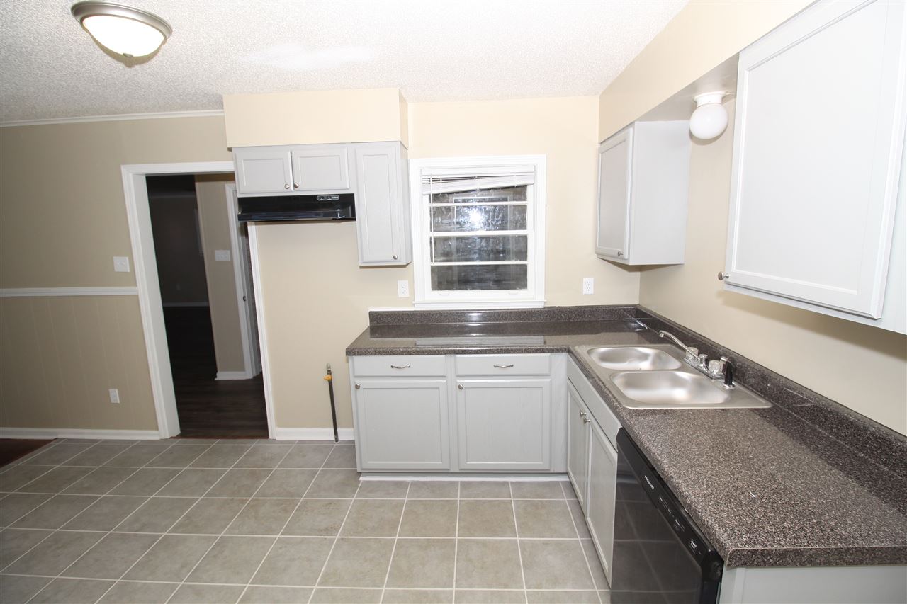 3174 Ladbrook Road Memphis, TN 38118 - Photo 7 of 15