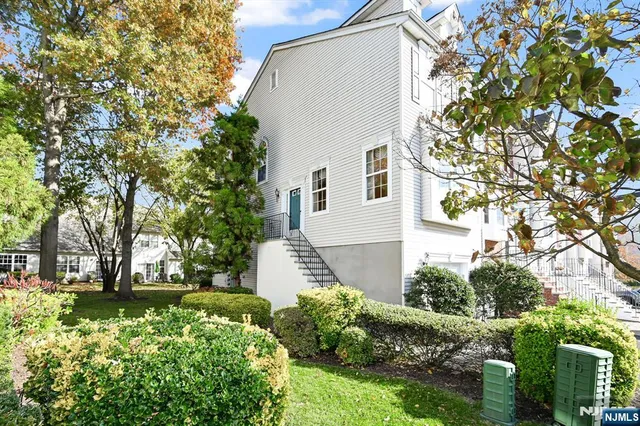 $595,000 | 219 Swathmore Drive, Nutley, NJ 07110