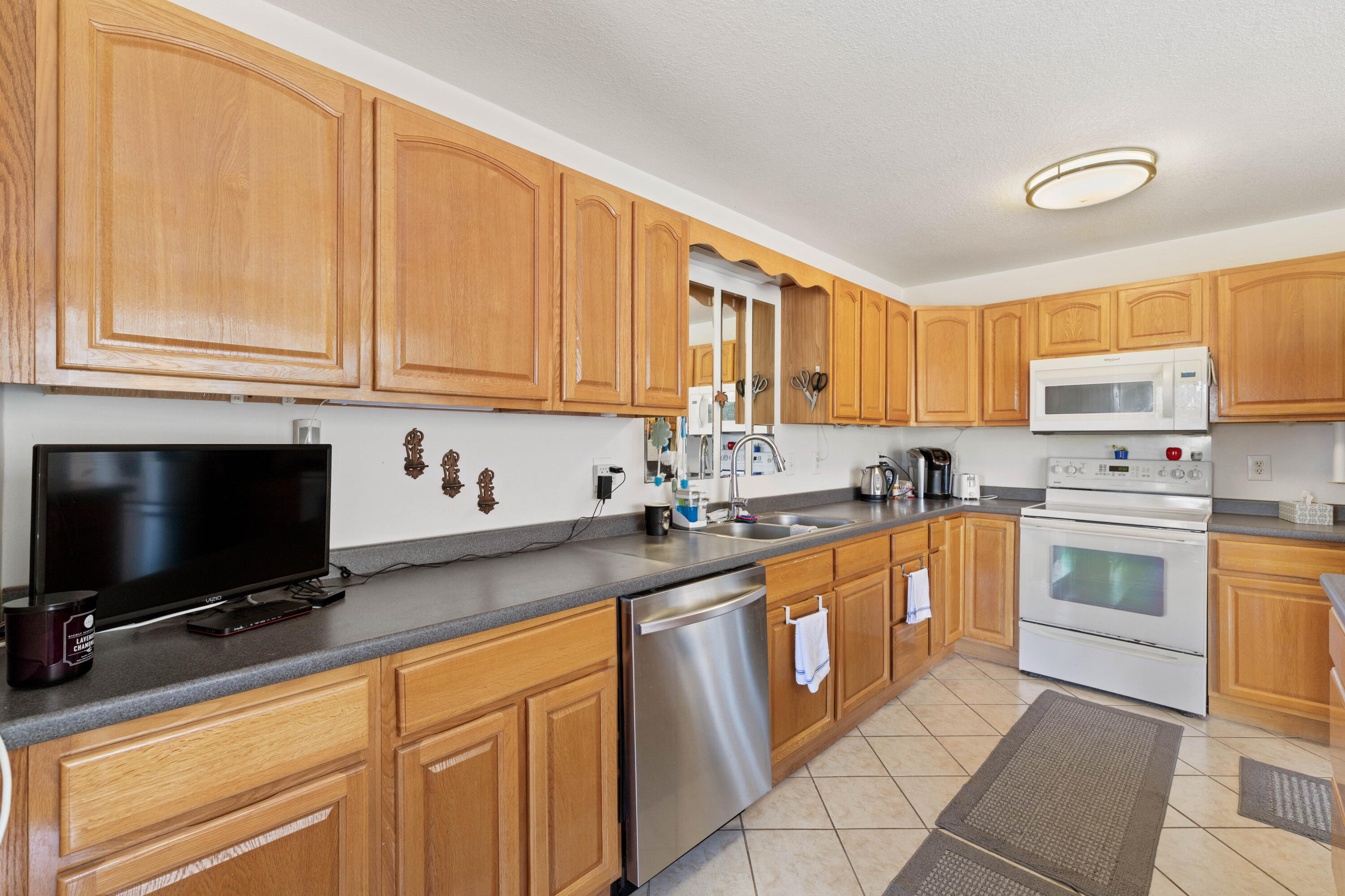 379 Turner Road Crossville, TN 38555 - Photo 15 of 41 Kitchen - 2 (1)
