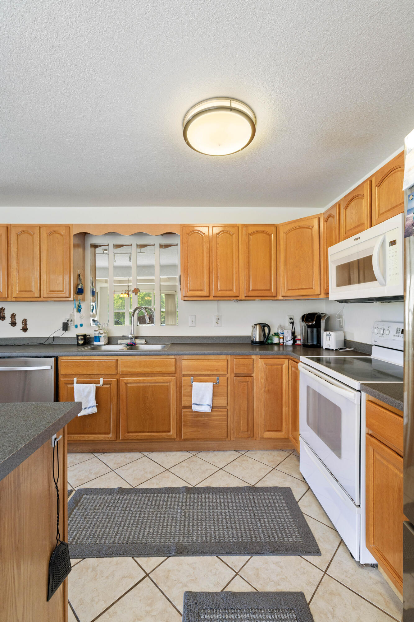 379 Turner Road Crossville, TN 38555 - Photo 16 of 41 Kitchen - 4 (1)