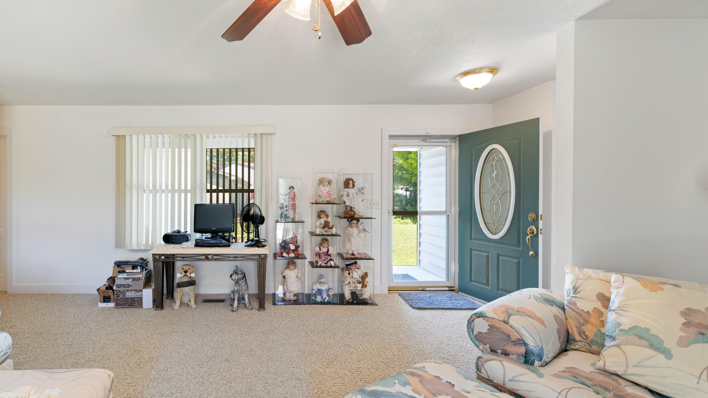 379 Turner Road Crossville, TN 38555 - Photo 21 of 41 Living Room