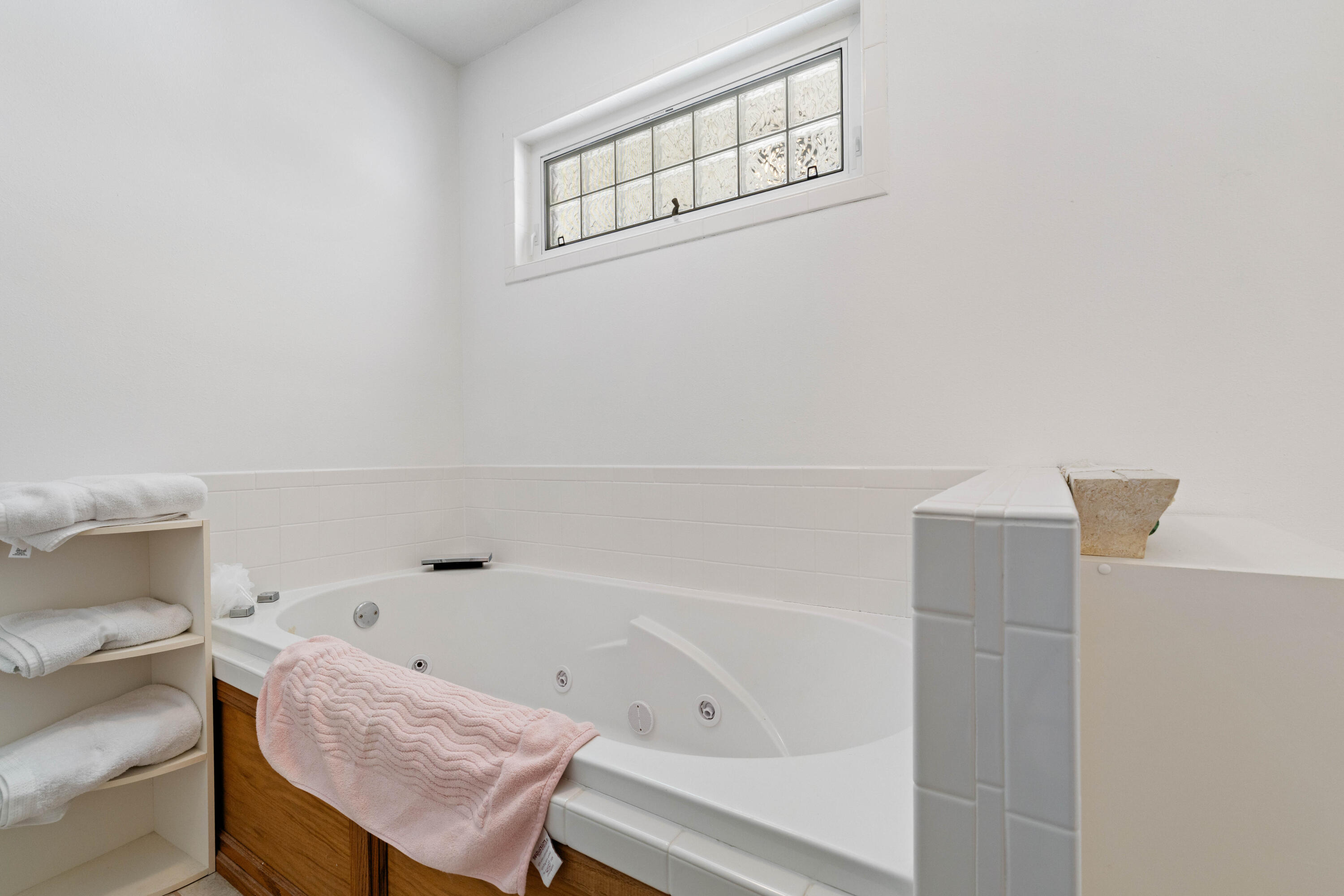 379 Turner Road Crossville, TN 38555 - Photo 30 of 41 Main Bathroom