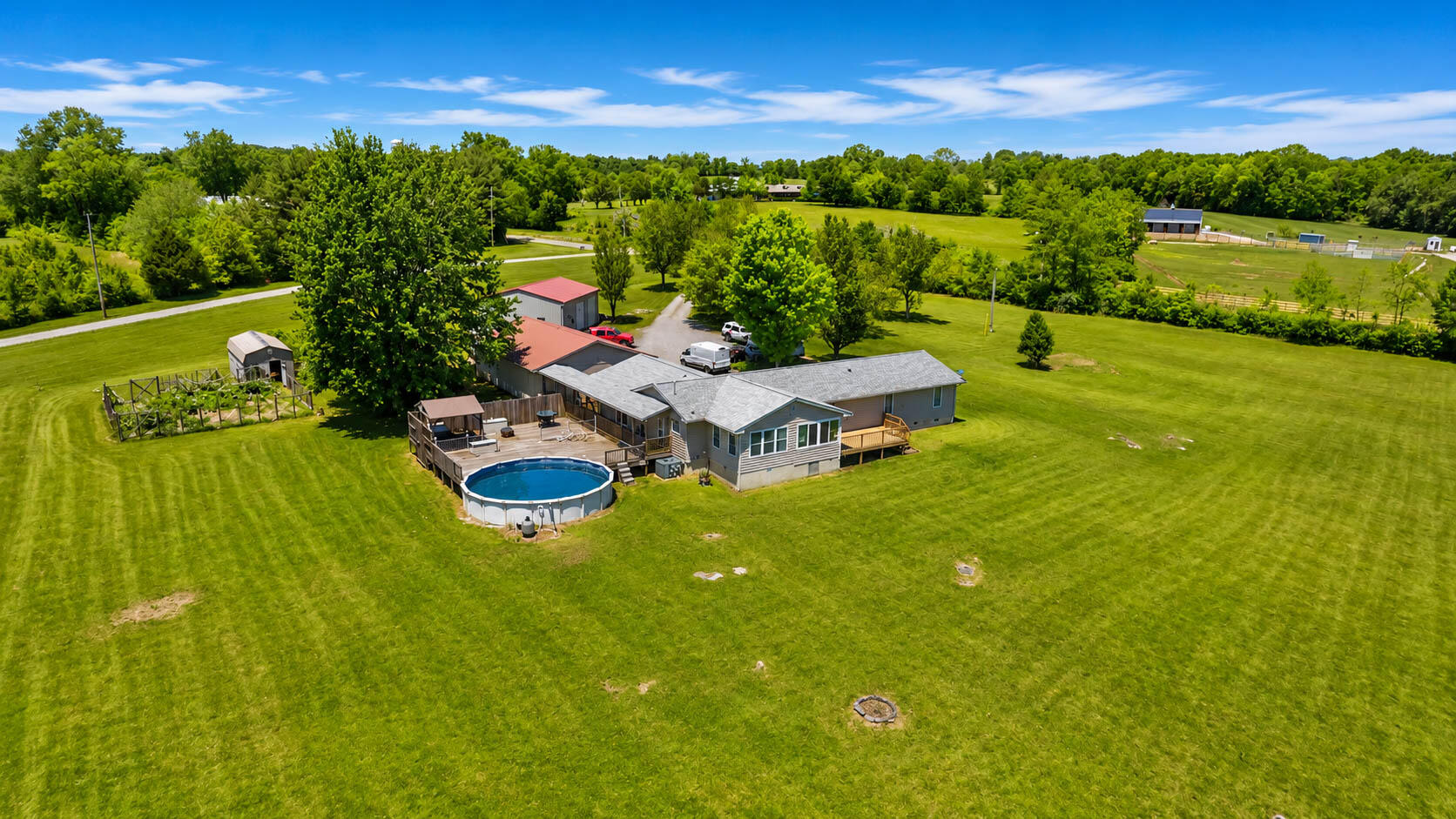 379 Turner Road Crossville, TN 38555 - Photo 3 of 41 Exterior