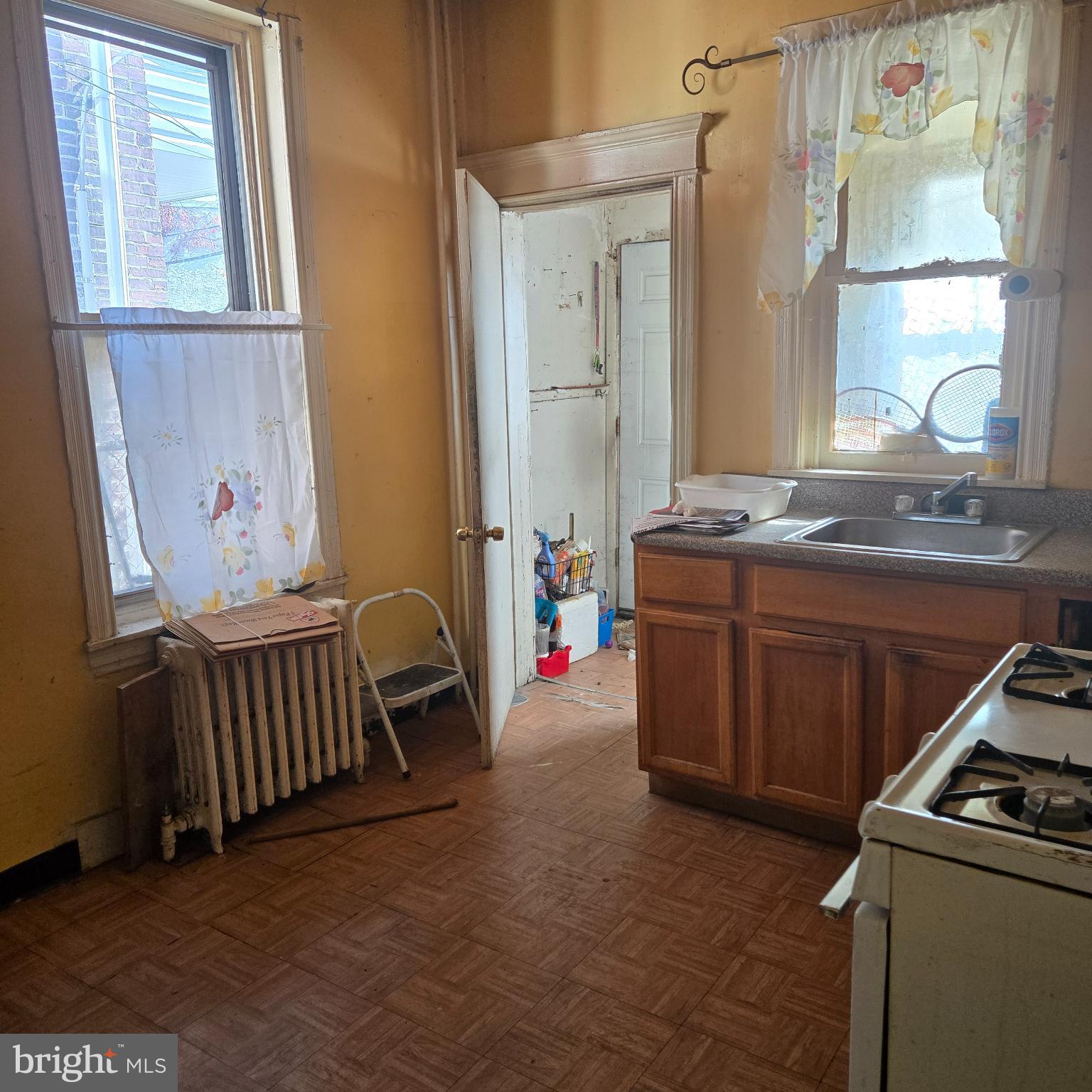 3338 West Sergeant Street Philadelphia, PA 19132 - Photo 5 of 17 Cozy kitchen with vintage charm and light.