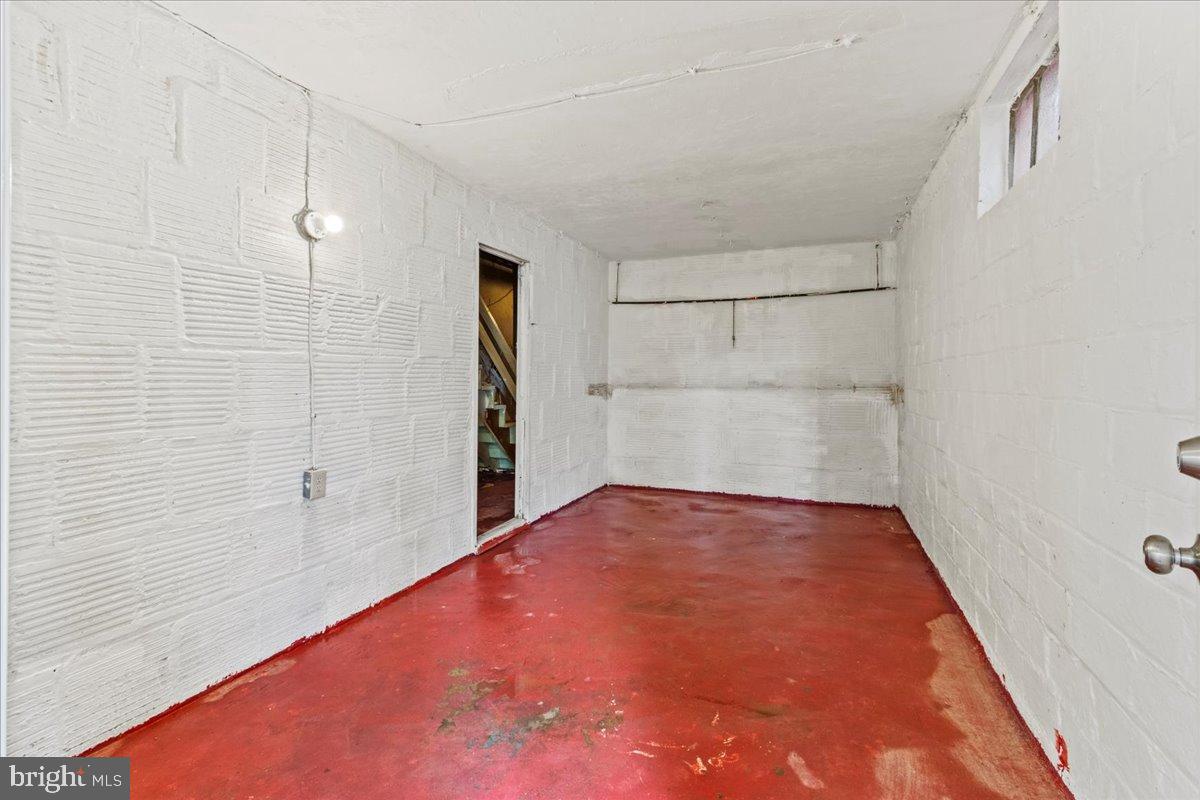 600 Tuckerman Street Northwest Washington, DC 20011 - Photo 14 of 24 a view of empty room