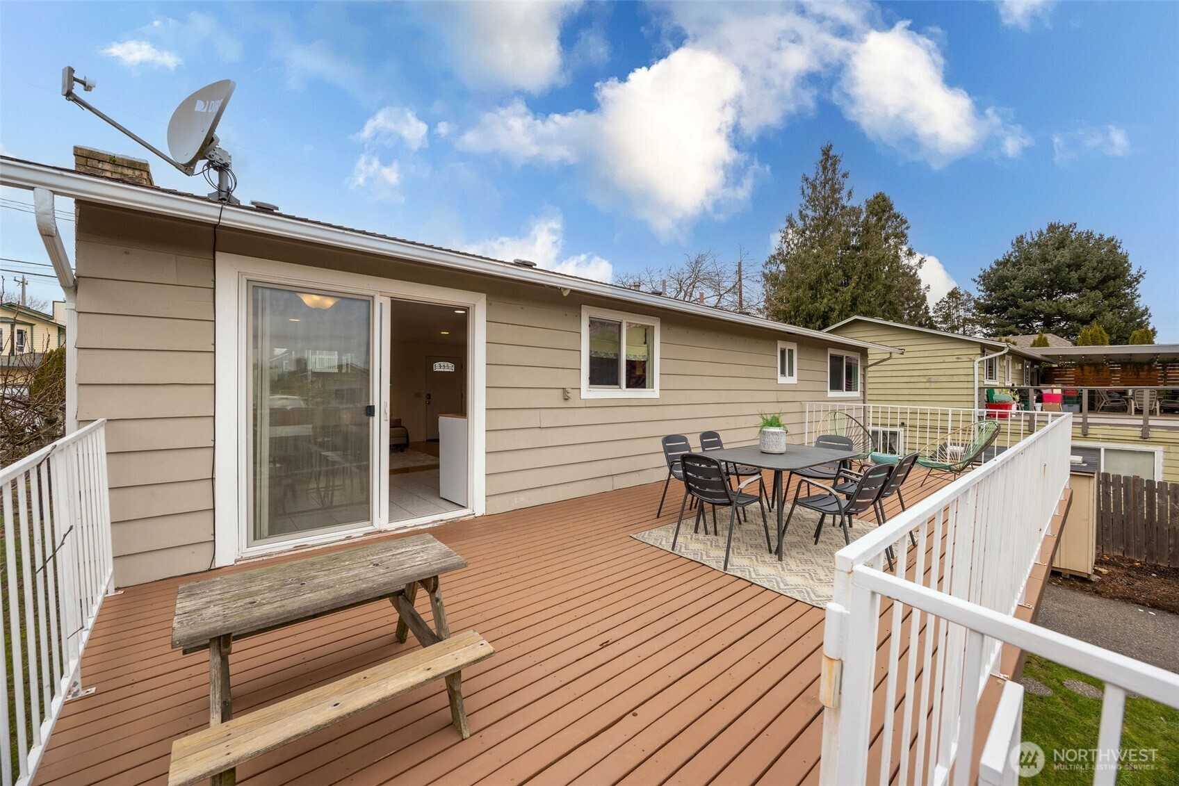 10020 18th Avenue Southwest Seattle, WA 98146 - Photo 6 of 24