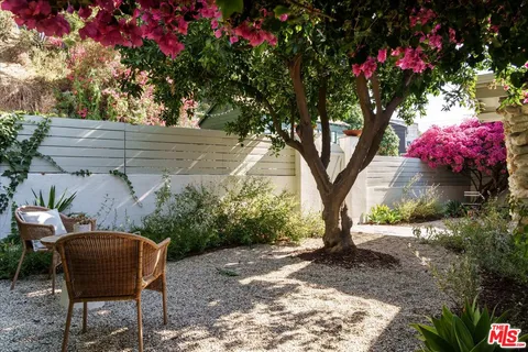 $1,099,000 | 3135 Isabel Drive, Los Angeles, CA 90065