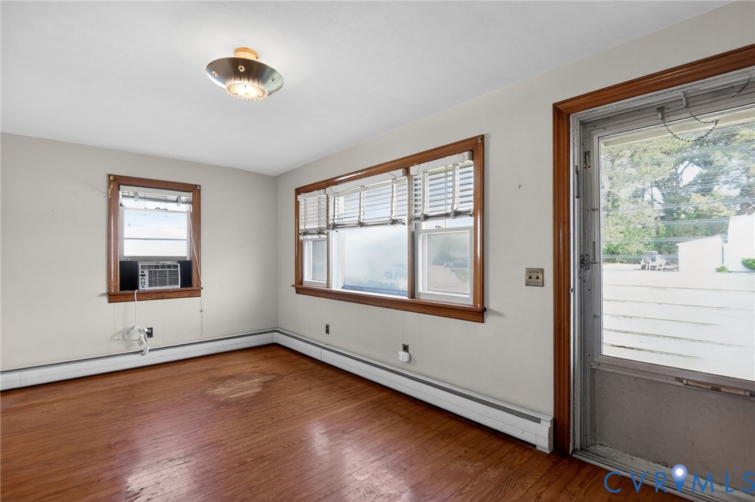 3512 Sunnyside Road Cape Charles, VA 23310 - Photo 4 of 31