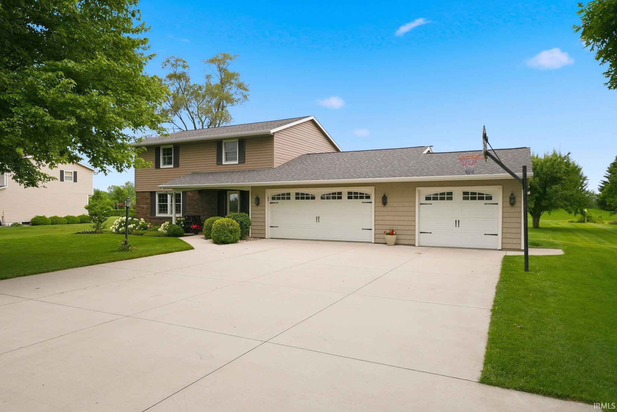 10501 Stellhorn Road Fort Wayne, IN 46815 - Photo 3 of 49