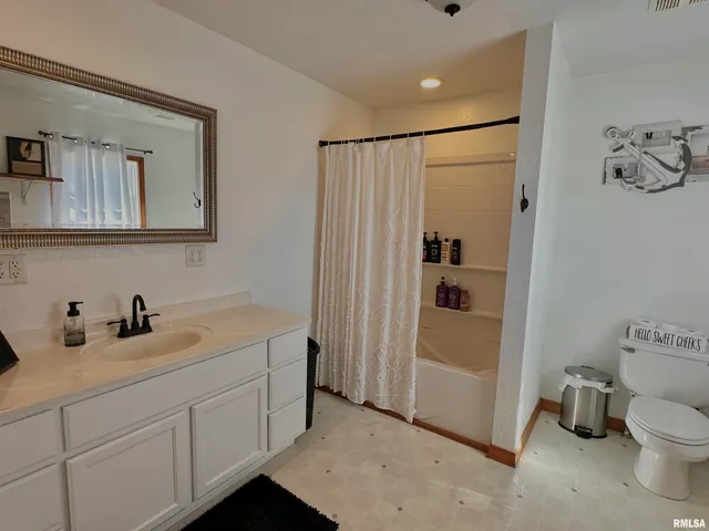 $335,000 | 878 County Road 600N, Sims, IL 62886