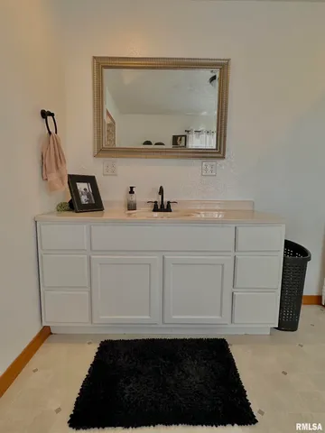 $335,000 | 878 County Road 600N, Sims, IL 62886