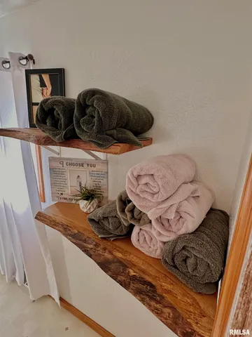 $335,000 | 878 County Road 600N, Sims, IL 62886