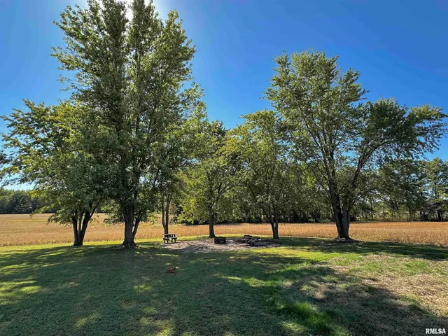 $335,000 | 878 County Road 600N, Sims, IL 62886