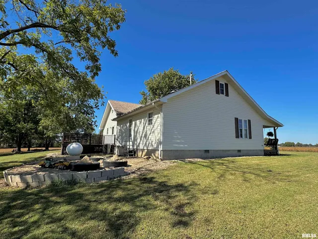 $335,000 | 878 County Road 600N, Sims, IL 62886