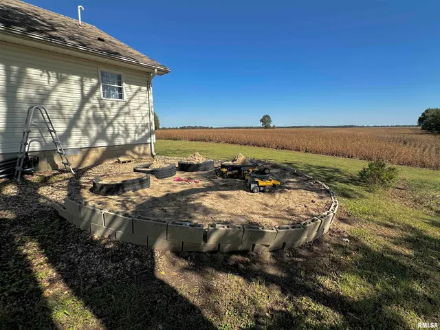 $335,000 | 878 County Road 600N, Sims, IL 62886