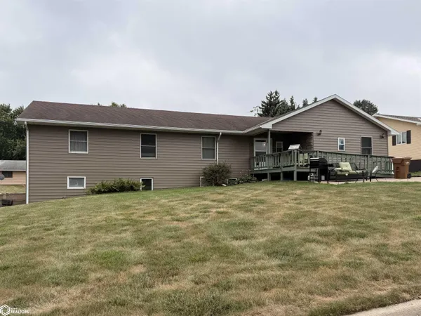 $299,000 | 818 Alta Vista Drive, Carroll, IA 51401