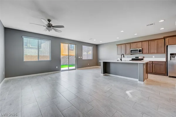 $2,120 | 9214 Blue Agate Street, Las Vegas, NV 89178