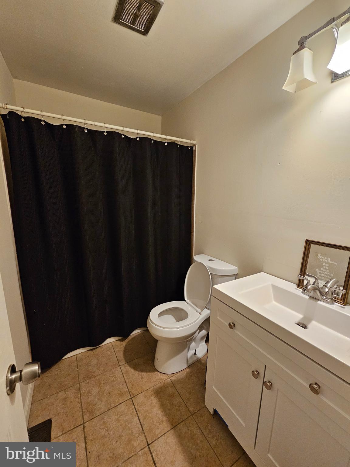 13403 Briarwood Drive Laurel, MD 20708 - Photo 18 of 19 2nd Floor Bath