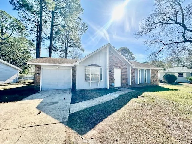 $1,895 | 806 Meadow Lane, Fort Walton Beach, FL 32547