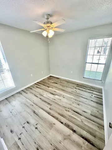 $1,895 | 806 Meadow Lane, Fort Walton Beach, FL 32547