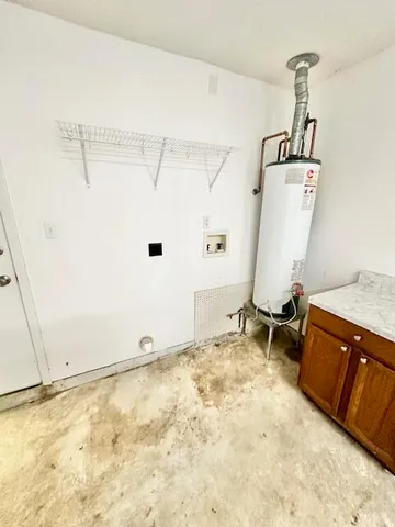 $1,895 | 806 Meadow Lane, Fort Walton Beach, FL 32547