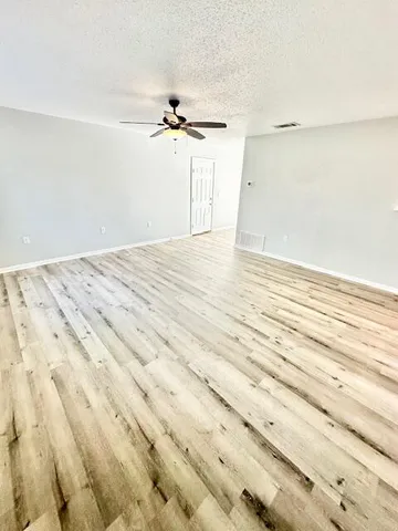 $1,895 | 806 Meadow Lane, Fort Walton Beach, FL 32547