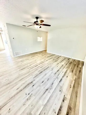 $1,895 | 806 Meadow Lane, Fort Walton Beach, FL 32547