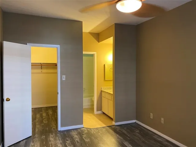 $130,000 | 2626 Holly Hall Street, Unit 1211, Houston, TX 77054