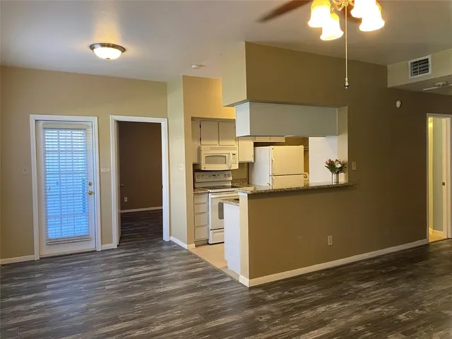 $130,000 | 2626 Holly Hall Street, Unit 1211, Houston, TX 77054