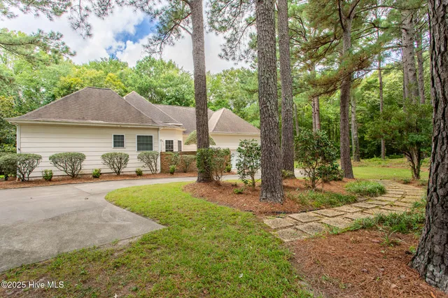 $365,000 | 112 Currituck Drive, Hertford, NC 27944