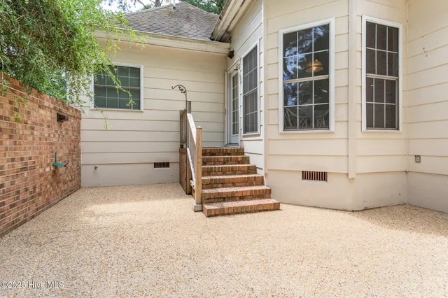 $365,000 | 112 Currituck Drive, Hertford, NC 27944