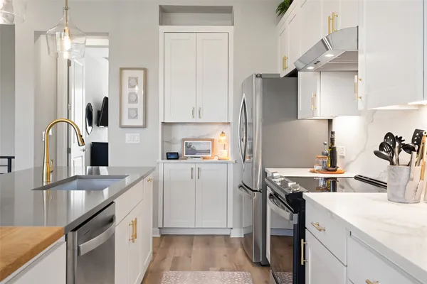 $415,000 | 12001 Vista Parke Drive, Unit 1402, Austin, TX 78726