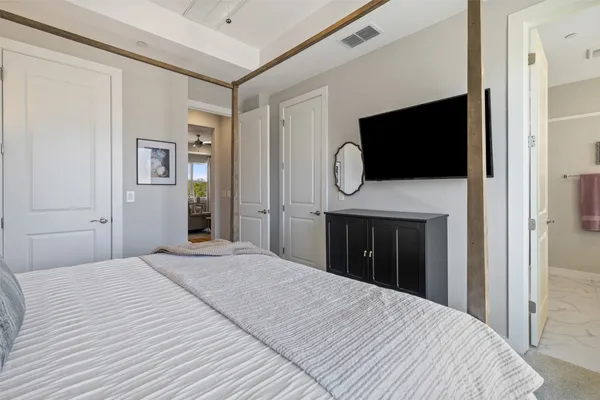 $415,000 | 12001 Vista Parke Drive, Unit 1402, Austin, TX 78726
