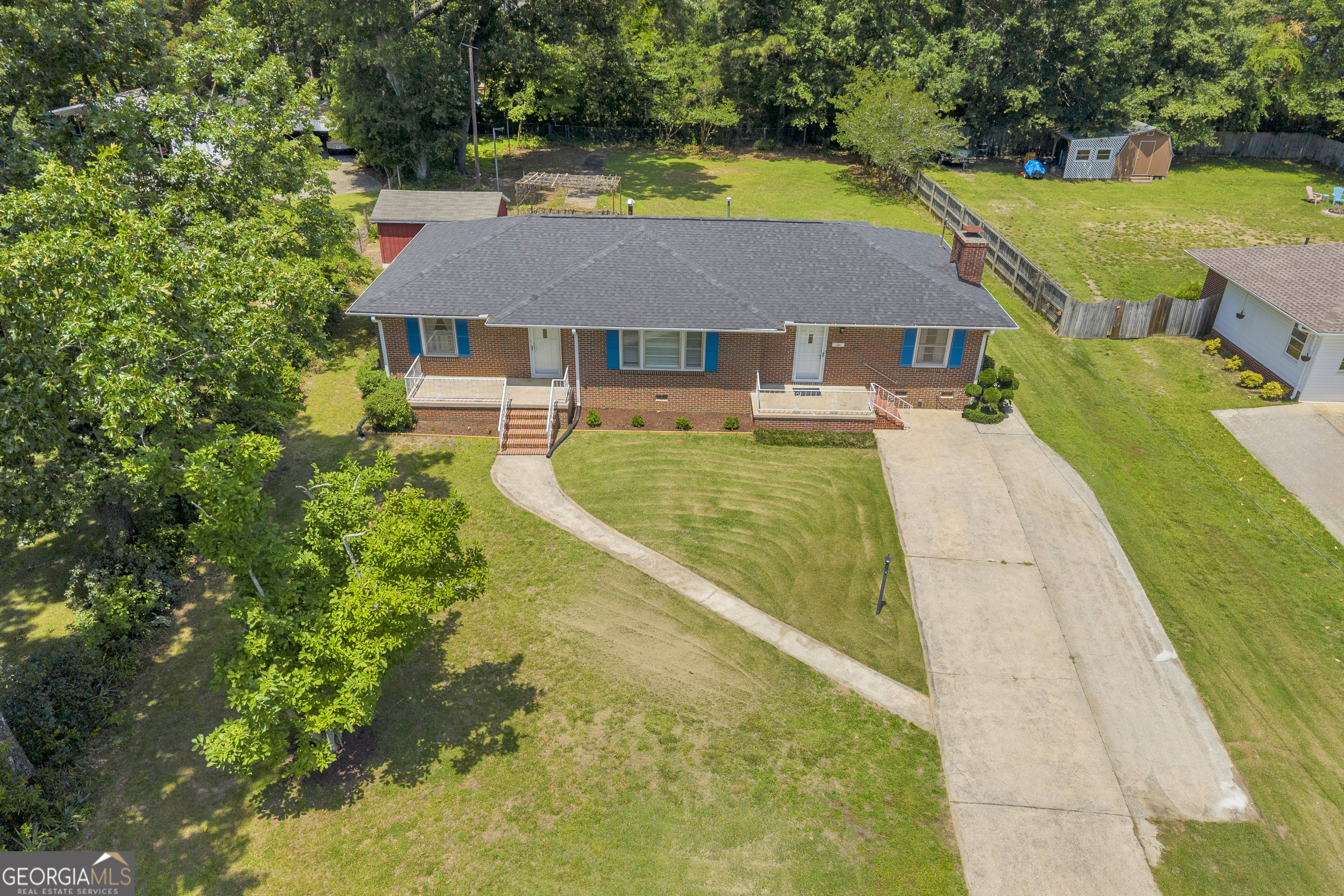 128 Smith Street Hartwell, GA 30643 - Photo 4 of 38