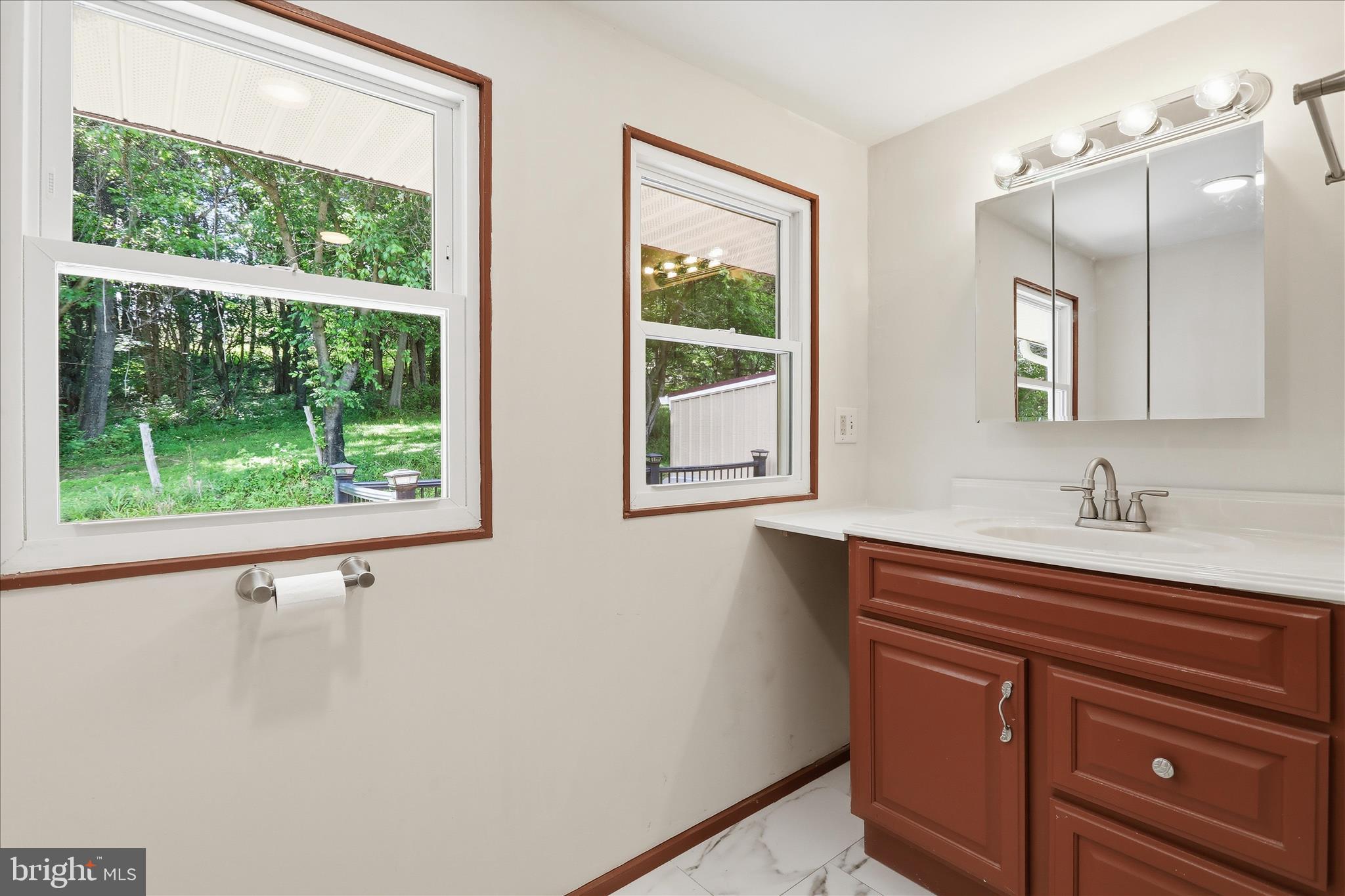6340 Coffman Farms Road Keedysville, MD 21756 - Photo 9 of 48 Bathroom