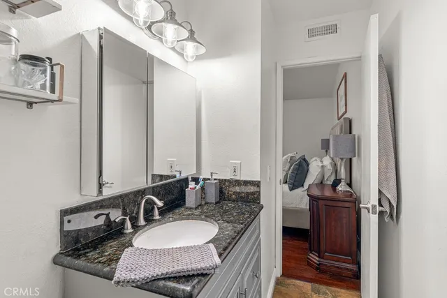 $630,000 | 807 East Laurel Oak Drive, Unit 46, Azusa, CA 91702