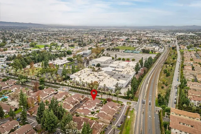 $630,000 | 807 East Laurel Oak Drive, Unit 46, Azusa, CA 91702